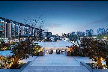 14079835671547_center_320_320